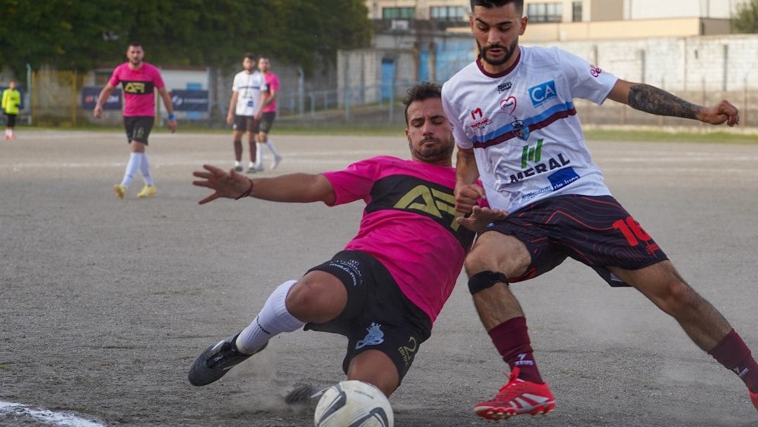 Atleta de SC bate recorde de highline urbano das Américas em Florianópolis