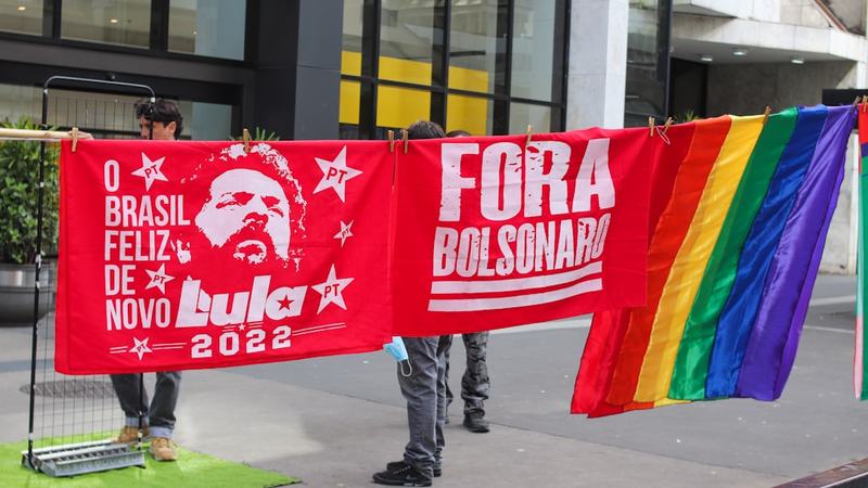 Flávio Bolsonaro diz que continuará trabalhando pelo fim da reeleição presidencial
