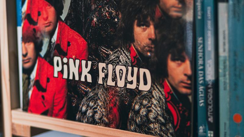 IA batizada em homenagem ao Pink Floyd faz mercado viver novo “choque DeepSeek”
