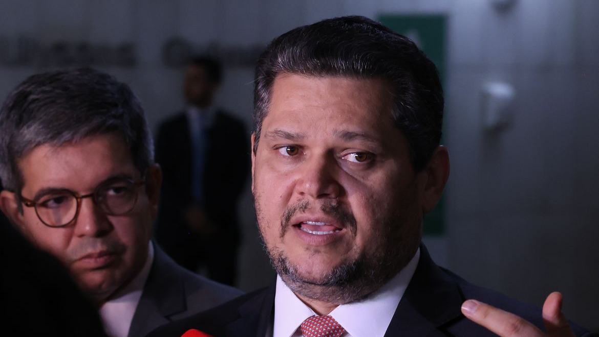 Senado deve votar PEC da aposentadoria de agentes até 15 de julho